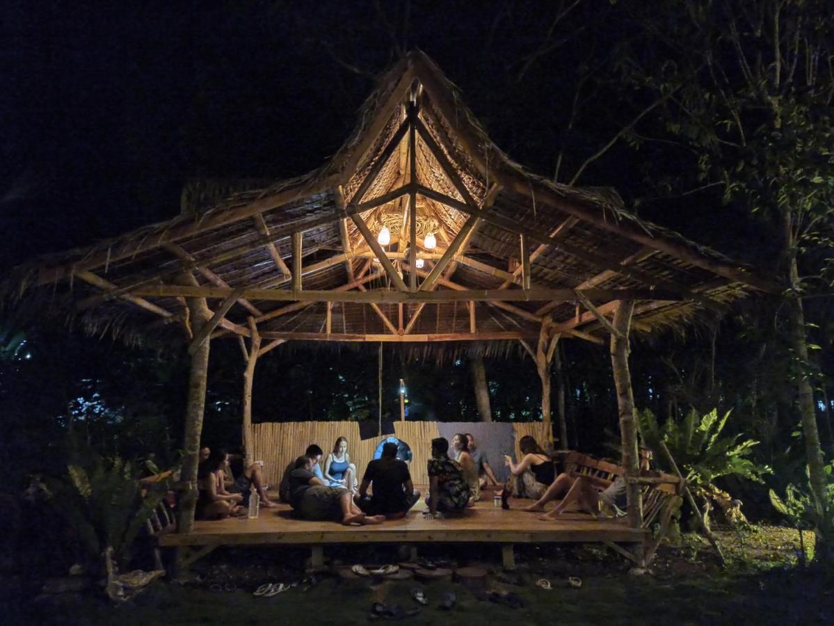 Peaceland Hostel Panglao Exterior foto